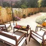 3 Min A Pieds & 200 M De La Grande Des Lecques - Terrasse Et Jardin - Fabuleux T2 - Carre D'or