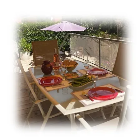 3 Min A Pieds & 200 M De La Grande Des Lecques - Terrasse Et Jardin - Fabuleux T2 - Carre D'or Apartamento *